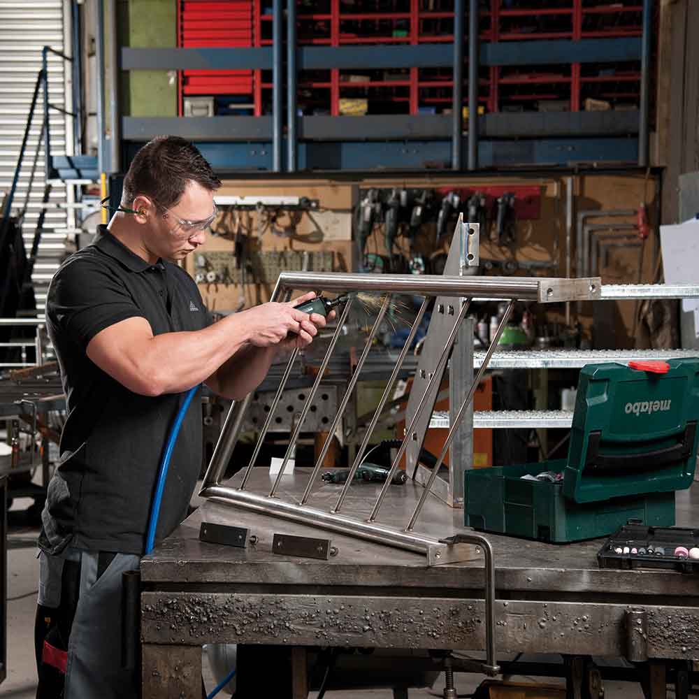 Metabo Brusilica Zračna - Pneumatska Ravna DG 25 Set Sa Priborom - 604116500 - Slika 3