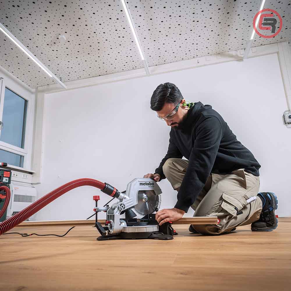 Metabo Pila Kružna KS 216 M Za Kutno Rezanje 216 mm / 1,35 kW Sa Dva Lista Pile – 610216900 - Slika 3