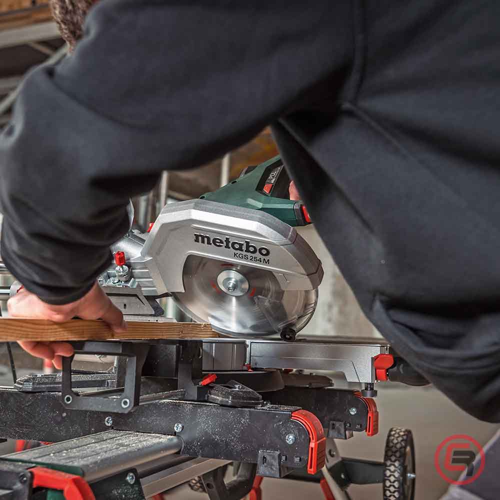Metabo Pila Kružna KGS 254 M Za Kutno Rezanje Potezna 254 mm / 1,8 kW – 613254000 - Slika 3