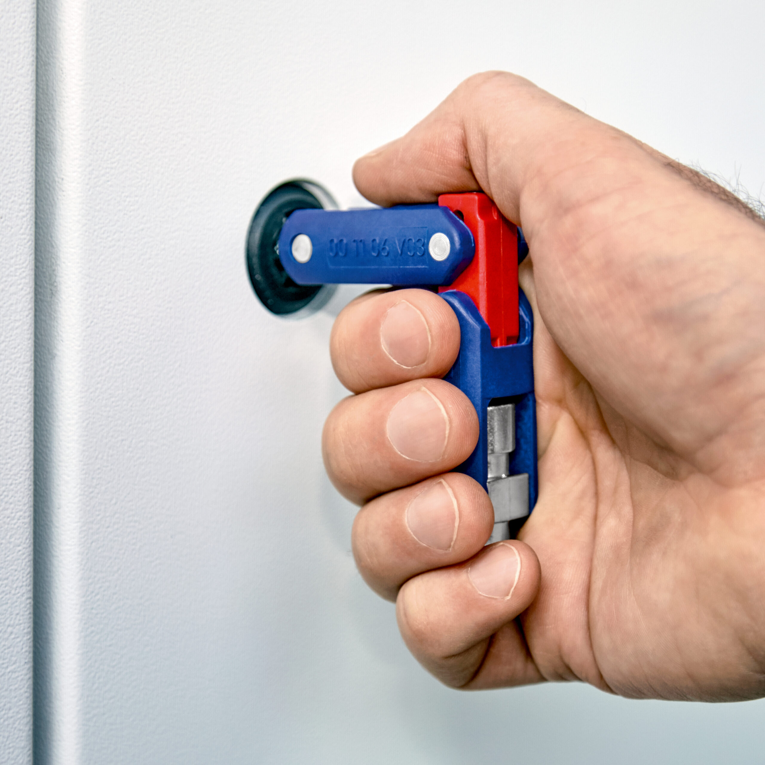 Knipex Ključ Kombinovani Za Ormare Univerzalni "Double-Joint" – 00 11 06 V03 - Slika 12