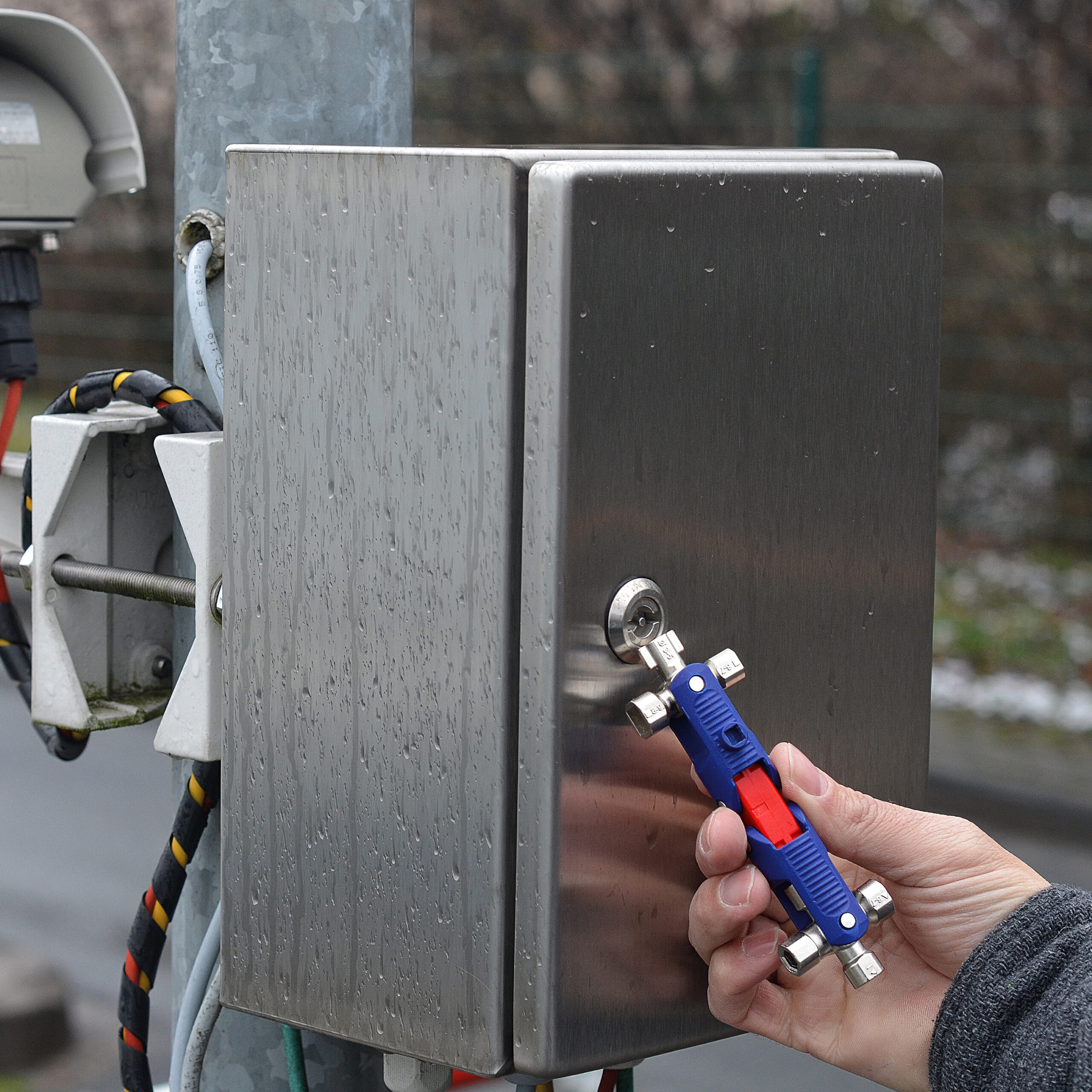 Knipex Ključ Kombinovani Za Ormare Univerzalni "Jointkey Quadro" – 00 11 06 V04 - Slika 3