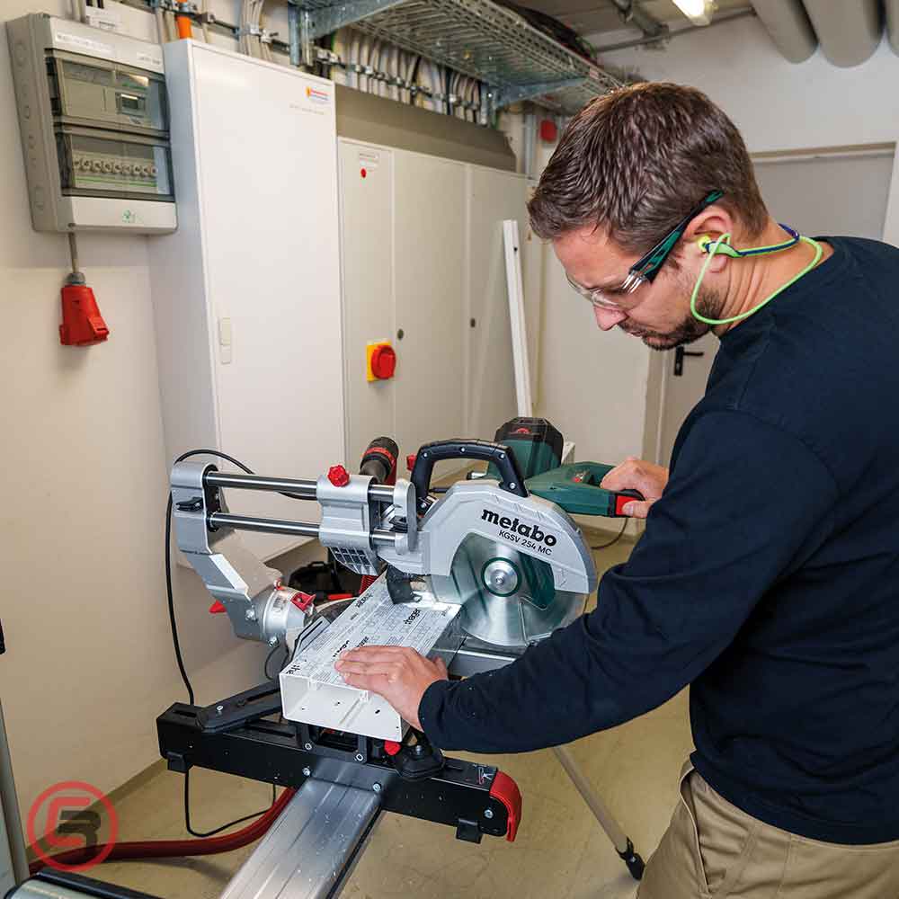 Metabo Pila Kružna KGSV 254 MC Za Kutno Rezanje Potezna 254 mm / 1,8 kW – 615254000 - Slika 9